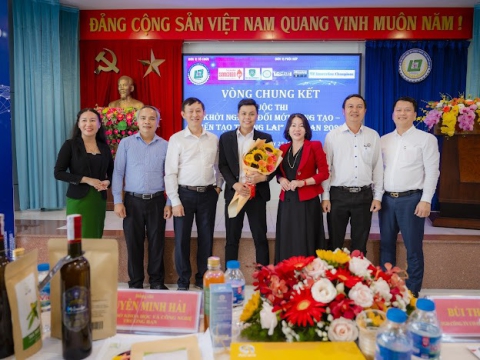 Sự Kiện Và Hội Nghị Lớn