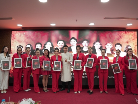 Sự Kiện Và Hội Nghị Lớn