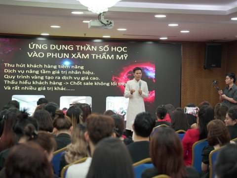 Sự Kiện Và Hội Nghị Lớn